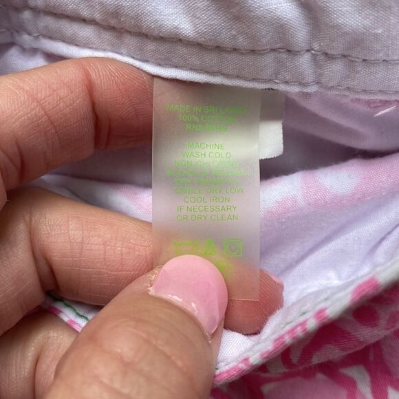 Lilly Pulitzer Buttercup She's A Fox Print Pink 5" Scallop Hem Shorts Size 00 - Picture 4 of 9